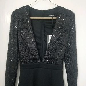 Missguided Black Sequined deep v dress